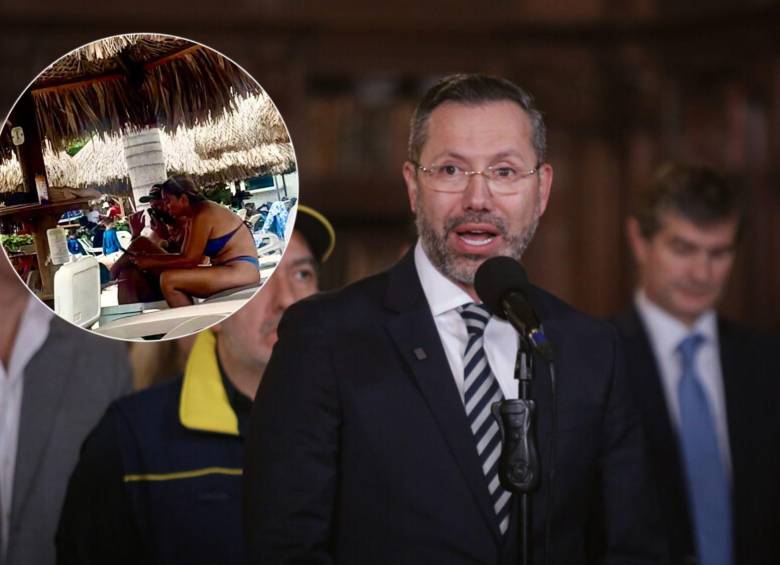 El ministro de Vivienda, Jaime Andrés Beltrán, enfrenta críticas por un viaje familiar a Santa Marta en medio de la crisis causada por el terremoto. Aunque ofreció disculpas, sigue justificando ante medios su accionar. Fotos: Colprensa y @VillanueAle