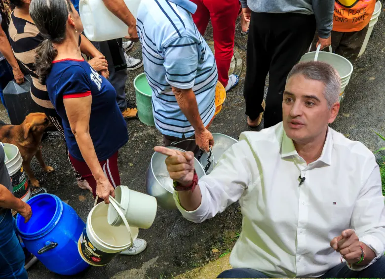Gobernador Andrés Julián Rendón anunció obras para terminar el acueducto de Urabá. FOTOS: EL COLOMBIANO