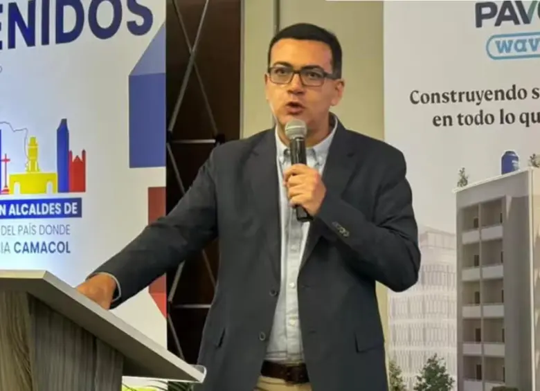 El jefe de Estado, Abelardo de la Espriella, nombró a Julián Buitrago como nuevo director del DNP, apartando de la baraja a Carlos Eduardo Sepúlveda entre cuestionamientos. FOTO: Camacol Antioquia