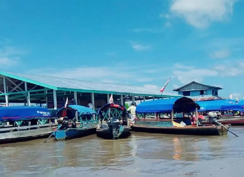 Santa Rosa de Yavarí depende de su transporte fluvial para el comercio de alimentos y otros productos. Foto: redes sociales
