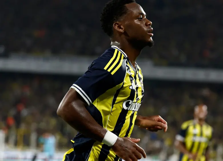 Durán celebrando un gol con el equipo turco. FOTO: Tomada de redes sociales Fenerbahçe SK