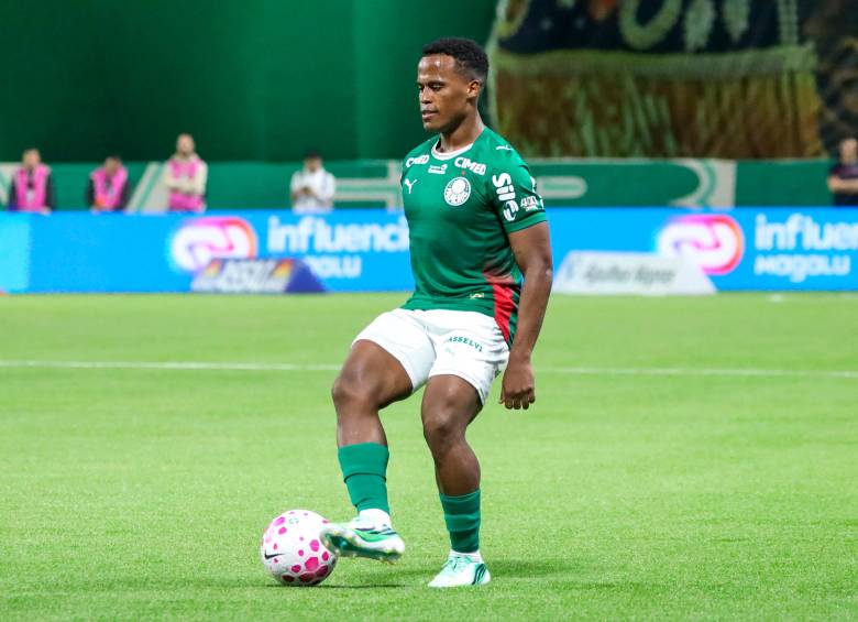 El futbolista colombiano Jhon Arias es una de las grandes figuras del Palmeiras de Brasil que busca ganar, de nuevo, la Copa Libertadores. Foto: AFP
