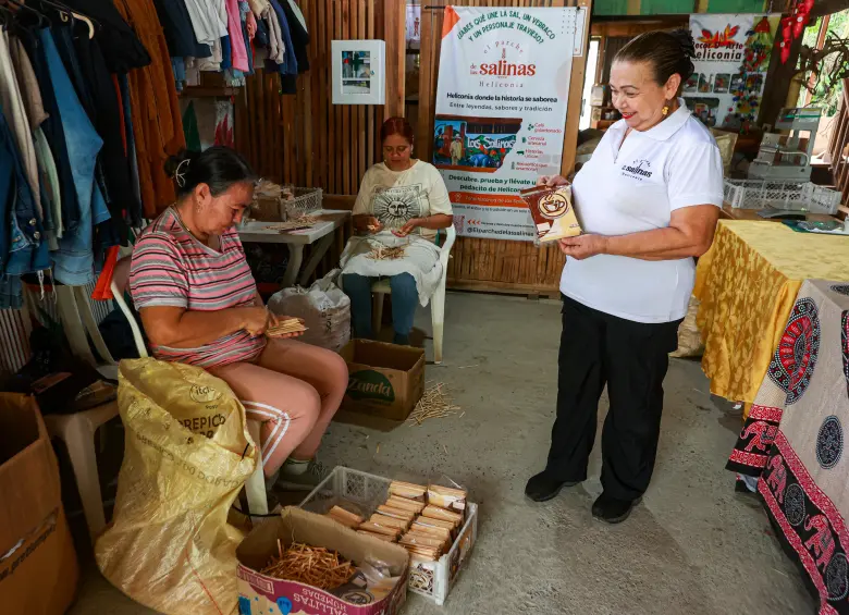 Las Salinas, el parche que une el arte con la historia de Heliconia