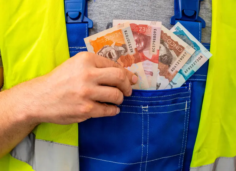 La prima de servicios es un derecho que se paga en junio y diciembre a todos los trabajadores con contrato laboral en Colombia. FOTO: GETTY