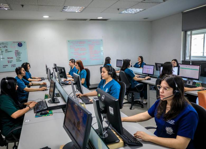 Algunos de los especialistas médicos que hacen parte de los esfuerzos en Telemedicina del departamento. FOTO: Camilo Suárez.