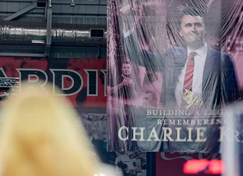 El discurso de Erika Kirk conmovió a quienes asistieron al a despedida de su esposo, Charlie Kirk. FOTO: Tomada de Instagram @turningpointusa 