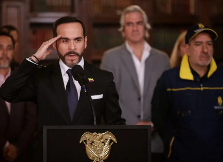 Abelardo de la Espriella sigue haciendo nuevas designaciones en medio de atención de la emergencia por el terremoto. FOTO: Colprensa