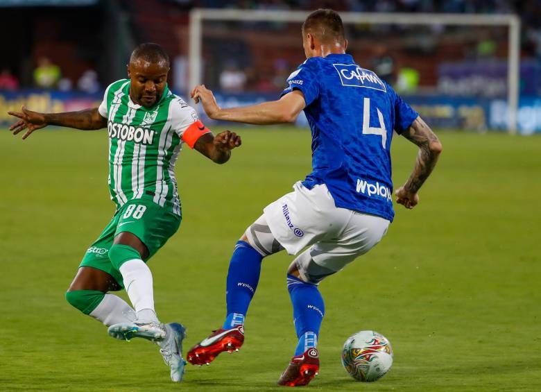 Dorlan Pabón, uno de los pocos jugadores de Nacional que remató a la portería rival. FOTO manuel saldarriaga