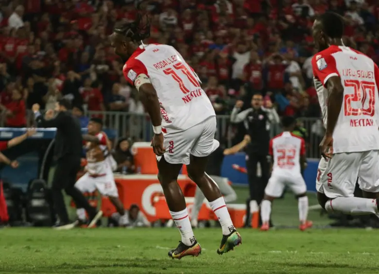 Hugo Rodallega tras anotar el gol de la victoria de Santa Fe ante DIM por la final de la Liga BetPlay 2025-1. FOTO: REDES SOCIALES SANTA FE