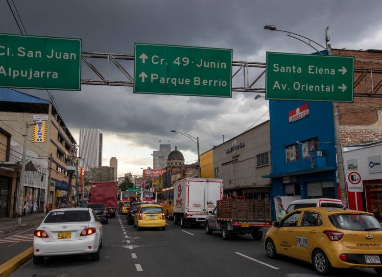 Los infractores de la medida podrían recibir multas de hasta 15 salarios mínimos diarios y la inmovilización de sus vehículos FOTO: ARCHIVO EL COLOMBIANO
