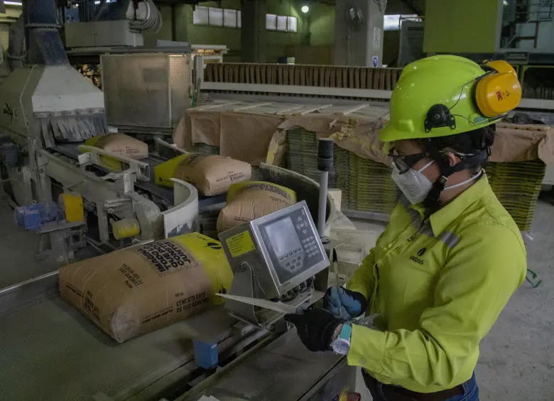 La IA permitirá a la empresa optimizar procesos operativos, acelerar eficiencias en el uso de combustibles y maximizar la productividad a lo largo de toda la cadena de valor. Foto: Cortesía Argos