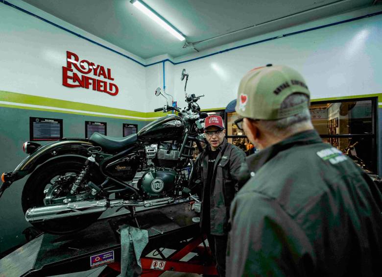 Más de 150 empleos directos hacen parte de la operación de Royal Enfield, que ahora ensambla la Super Meteor 650 en Envigado. FOTO CORTESÍA