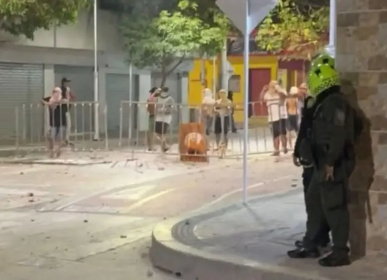 Los presos estuvieron, algunos, hasta horas de la madrugada, protestando. Fotos: redes sociales