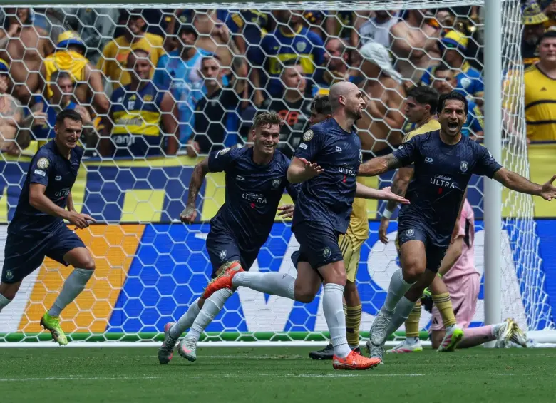 Christian Gray celebrando el gol ante Boca Juniors. FOTO: REDES SOCIALES AUCKLAND CITY