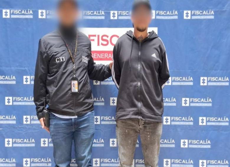 El detenido al momento de su captura por miembros del CTI de la Fiscalía. FOTO: Cortesía.