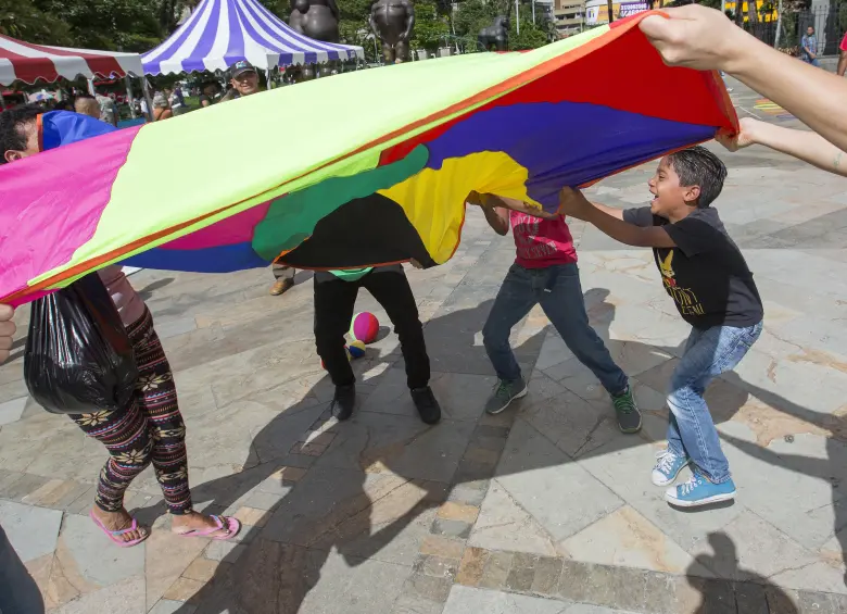 La red dedicada a garantizar los derechos de la infancia y la adolescencia alertó sobre las falencias de los planes de gobierno de los candidatos a la presidencia. Foto: Edwin Bustamante Restrepo