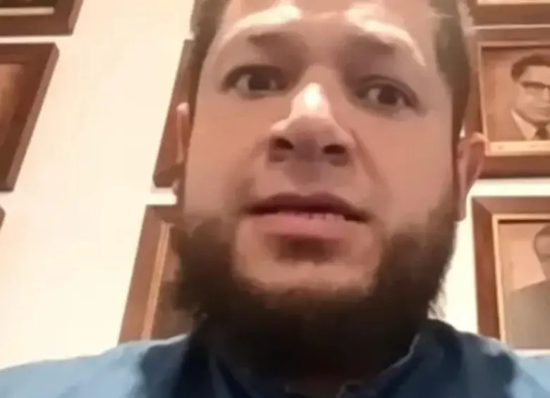 Él es Sebastián Gómez, abogado de la familia de Yenifer García. FOTO: captura de video de Citytv