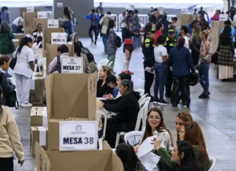 Un total de 41.421.973 ciudadanos están habilitados para participar en las elecciones presidenciales de Colombia, de los cuales 1.400.000 se encuentran en el exterior y algunos ya votaron. FOTO: Archivo El Colombiano