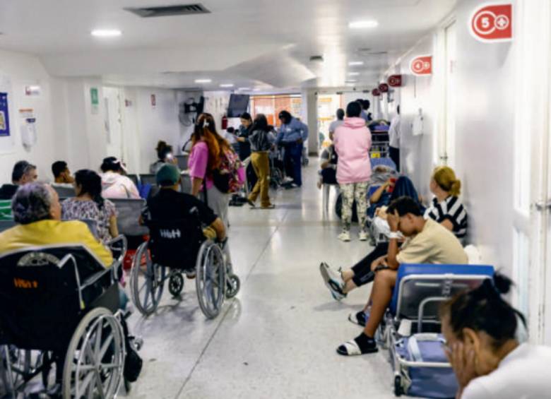 Las entidades promotoras de salud (EPS) a las que les suspendieron o tumbaron las intervenciones forzosas de la Superintendencia de Salud reúnen 10,3 millones de afiliados del sistema. FOTO CAMILO SUÁREZ