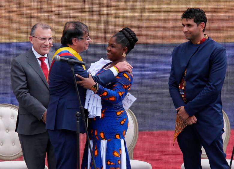 Márquez es abogada, y también tiene una larga trayectoria en el liderazgo social en el Pacífico colombiano. Foto de la posesión como vicepresidenta. FOTO: COLPRENSA