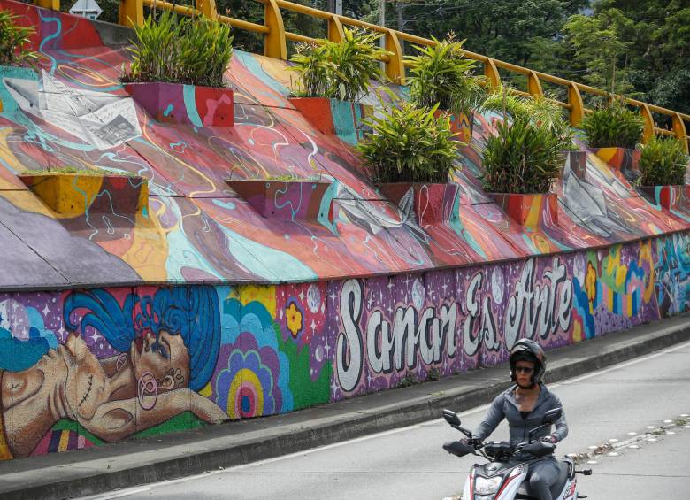 Obra Sanar es arte ubicada en el sector de Punto Cero de Medellín. FOTO Manuel Saldarriaga