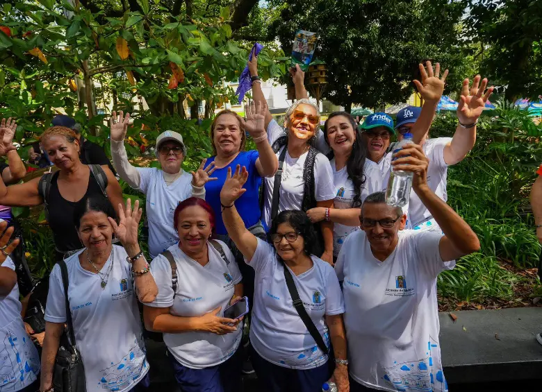 Lanzamiento de la iniciativa Mi metro cuadrado, en el Parque de Belén. FOTO: ALCALDÍA DE MEDELLÍN