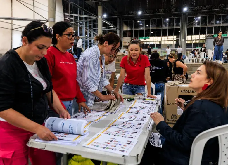 Jurados de votación deberán asistir a capacitaciones obligatorias antes de las elecciones presidenciales del próximo 31 de mayo. Foto: Camilo Suárez