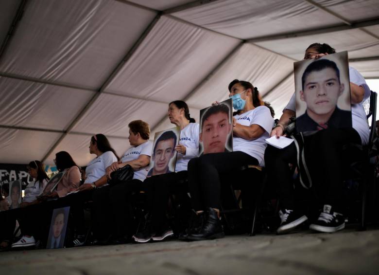 Imagen de referencia. Por los menos dos colectivos de víctimas de falsos positivos le han pedido a la Jurisdicción Especial para la Paz que expulse al coronel (r) y le retire sus beneficios por no aportar a la verdad. FOTO colprensa