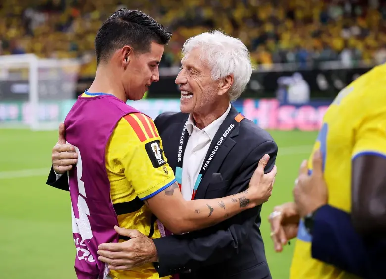 No son lágrimas, es alergia a los finales bonitos: El abrazo del “argentino más colombiano”, así ha evolucionado la generación que formó Pékerman. Foto: Getty Imagenes