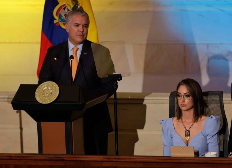 El presidente Iván Duque tuvo que interrumpir su último discurso ante el Congreso al hablar sobre su gestión en materia de paz. Congresistas de oposición lo chiflaron. FOTO: COLPRENSA