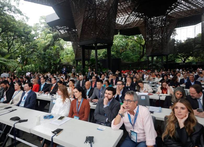 El certamen, que se desarrolló en el Jardín Botánico y sedes alternas, contó con la presencia de 14.000 personas inscritas y 45 delegaciones de diferentes lugares del mundo.