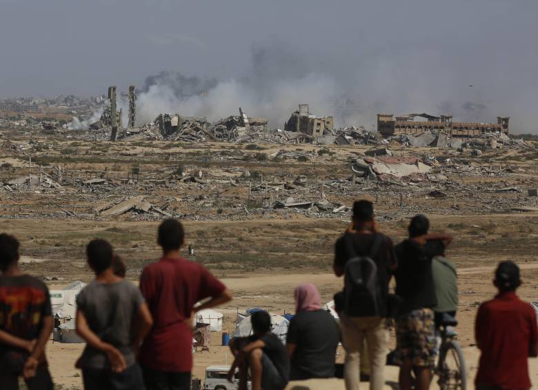 Luego de bombardeos que dejaron más de 100 muertos, Israel anuncia la reanudación del alto el fuego en Gaza