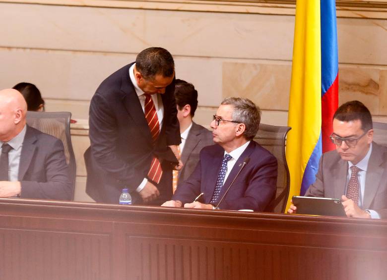 La ponencia para segundo debate del Presupuesto General de la Nación de 2027 mantiene el monto total en $634,9 billones y propone redistribuir recursos entre diferentes sectores. FOTO COLPRENSA. 
