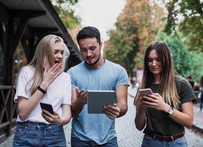 Aunque se consideran expertos digitales, los millennials están cayendo en fraudes online por confiar demasiado y verificar poco. FOTO cortesía Kaspersky