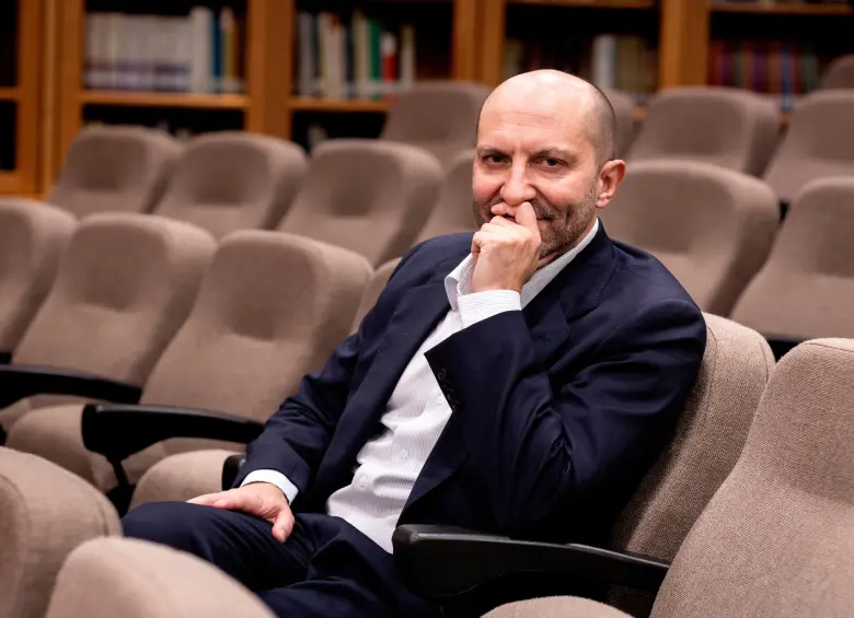 Carlos Granés ha publicado varias libros, entre esos Delirio Americano (2022) y Salvajes de una nueva época (2019). Foto cortesía. 