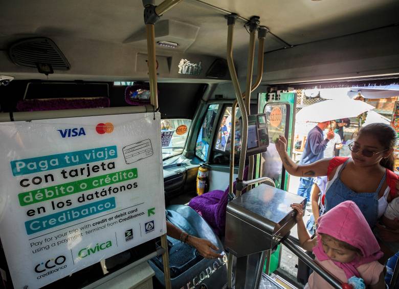 Las rutas de buses movilizan 250.000 personas menos ahora respecto a hace cinco años. FOTO: CAMILO SUÁREZ