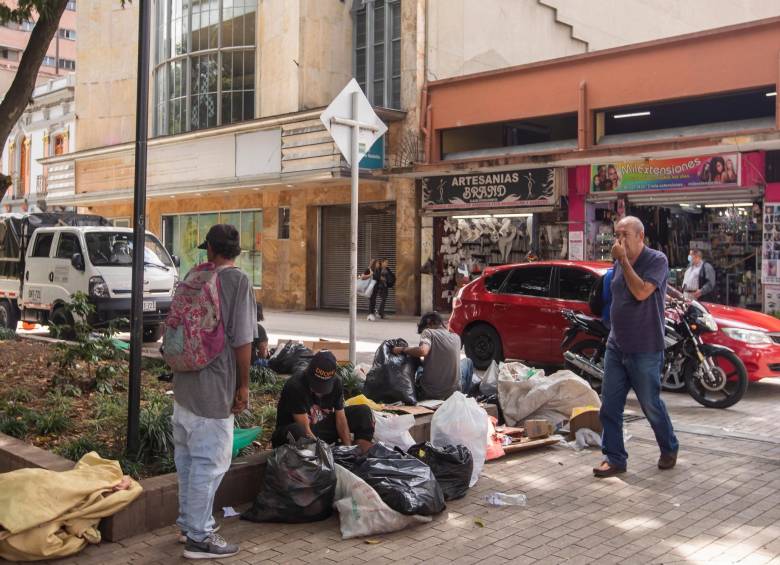 Algunos sectores de la ciudad, como el centro, son los que más reflejan la problemática. FOTO: EL COLOMBIANO.