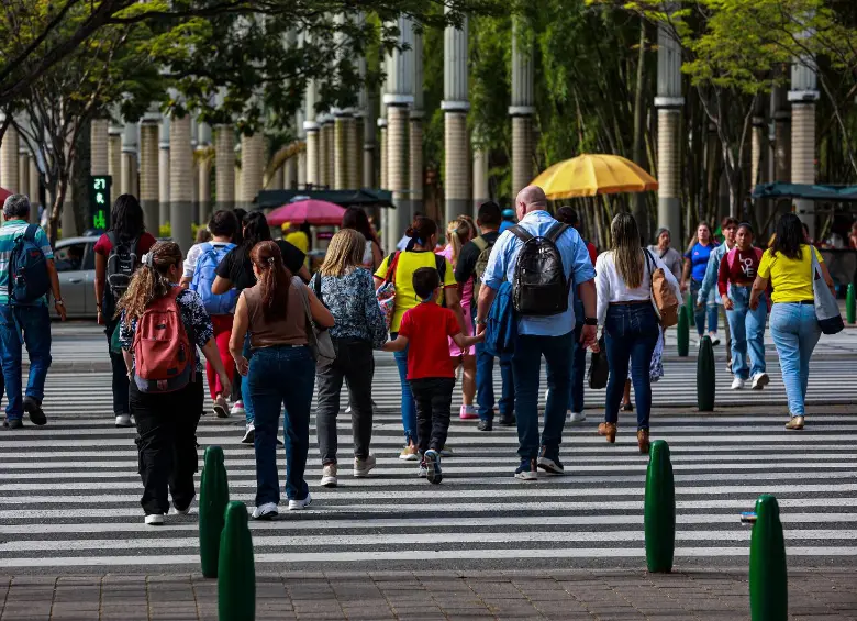 El estudio está realizado con datos recogidos en 20.445 encuestas en 32 ciudades. Se revelan “cómo viven, sienten y evalúan su calidad de vida más de 16 millones de colombianos”. Foto: Manuel Saldarriaga