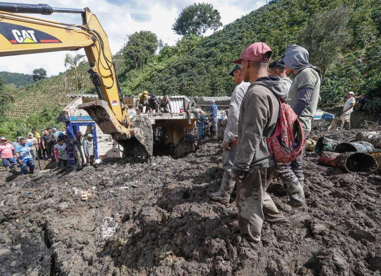 El pasado 14 de julio tres niños murieron sepultados en una escuela del corregimiento Tapartó, de Andes, una de las peores tragedias de este año. FOTO: MANUEL SALDARRIAGA