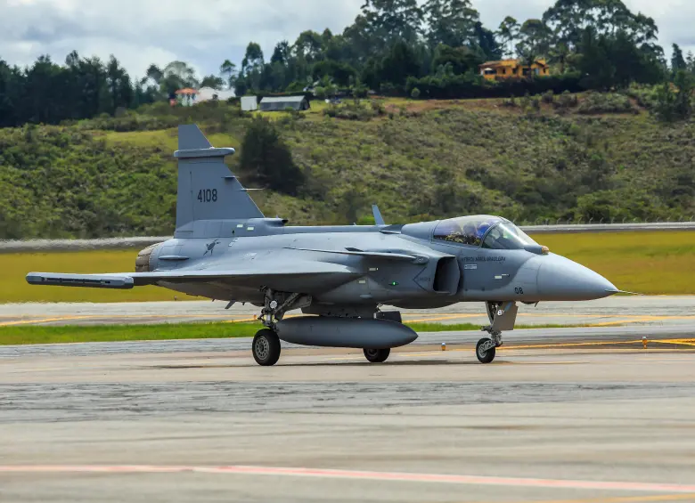 Los aviones Gripen de la empresa Saab ya fueron presentados en la Feria Internacional Aeronáutica de Rionegro, Antioquia, en 2025. FOTO: ANDRÉS CAMILO SUÁREZ ECHEVERRY.