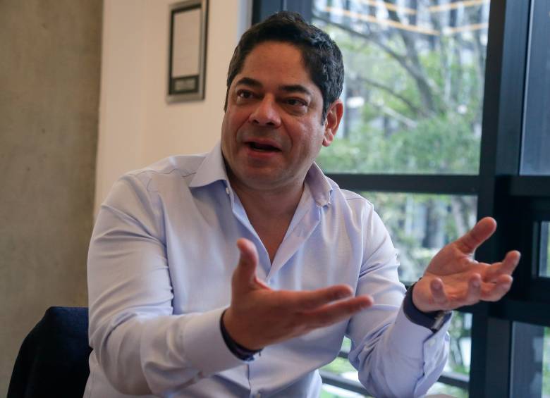 El presidente de Camacol, Guillermo Herrera, señaló que el sector constructor está en capacidad de participar en la reconstrucción de las cerca de 35.000 viviendas destruidas por el terremoto. FOTO COLPRENSA