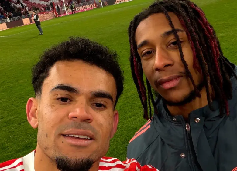 El futbolista colombiano Luis Díaz suma 25 goles esta temporada con el Bayern Múnich. El francés Micahel Olise lleva 20 tantos. Foto: tomada del x de @MO17Szn