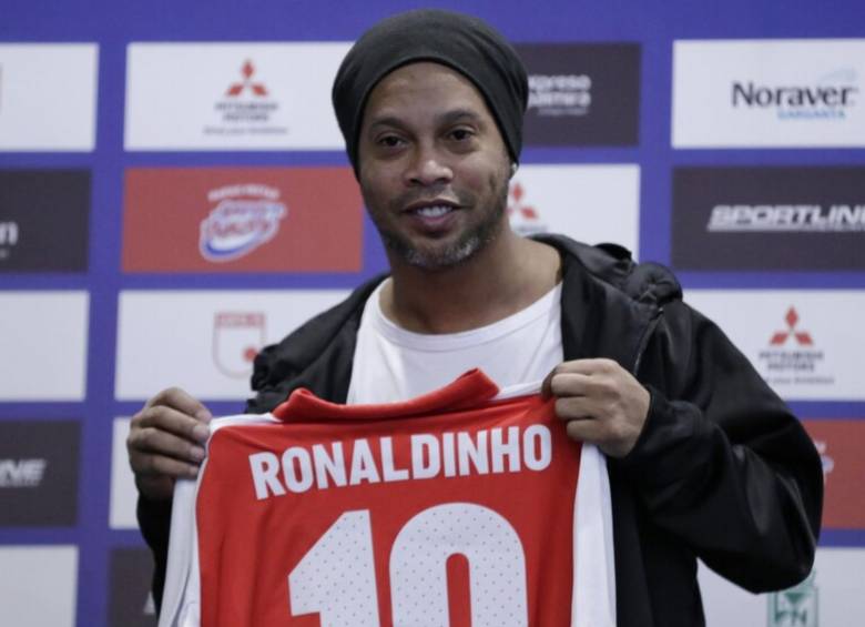 El llamado ‘Partido de Leyendas’, que estaba previsto para el pasado sábado 16 de diciembre, quedó cancelado y dejó con los crespos hechos a más de un amante del fútbol en Medellín. FOTO: COLPRENSA