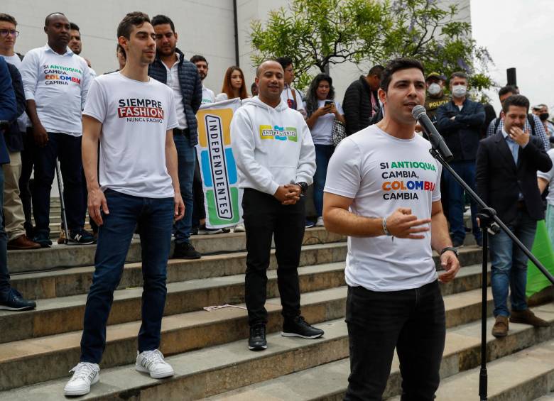 La desbandada al Pacto Histórico comenzó con Juan Carlos Upegui, Juan Pablo Ramírez y Esteban Restrepo. Los dos últimos se sumaron a la campaña horas después de su renuncia. FOTO manuel saldarriaga