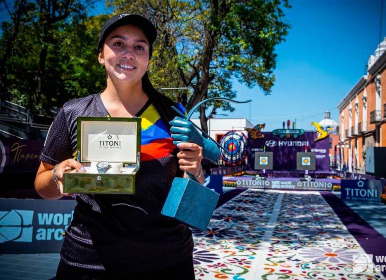 ¡Inmensa! Sara López es siete veces campeona del mundo