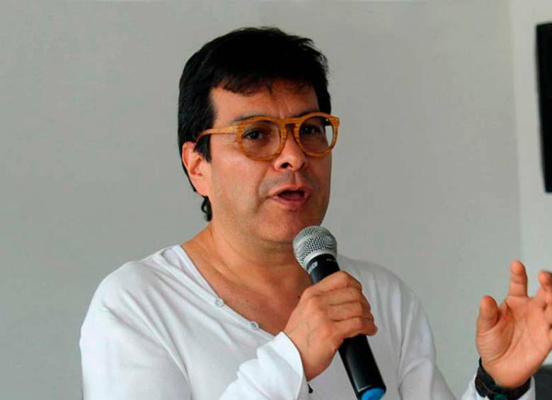 El alto Comisionado Danilo Rueda no ha salido de la polémica desatada después de la liberación de alias El Gatico, hombre condenado por asesinar a un periodista. FOTO Archivo