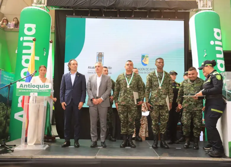 Estos fueron los militares homenajeados en el certamen. FOTO: Esneyder Gutíerrez.