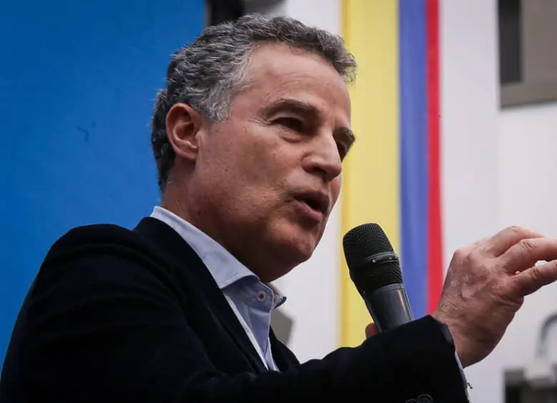 El exgobernador Aníbal Gaviria aseguró que en una eventual gestión suya se reconstruirá el sistema de salud que “este gobierno, pretendiendo mejorarlo, destruyó”. FOTO: Colprensa