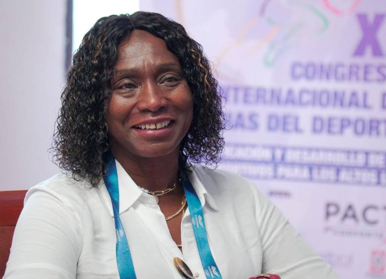 María Isabel Urrutia, ministra del deporte. FOTO: TOMADA DE TWITTER @UrrutiaOcoro