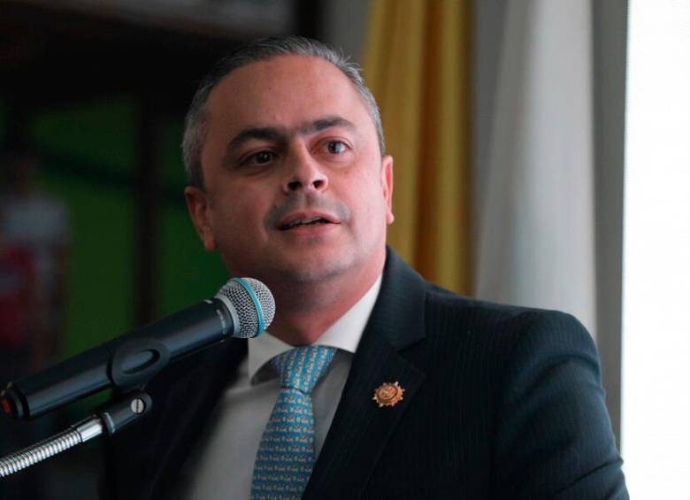 Juan Camilo Restrepo se posesionó el jueves como alcalde (e) de Medellín. FOTO COLPRENSA/Álvaro Tavera